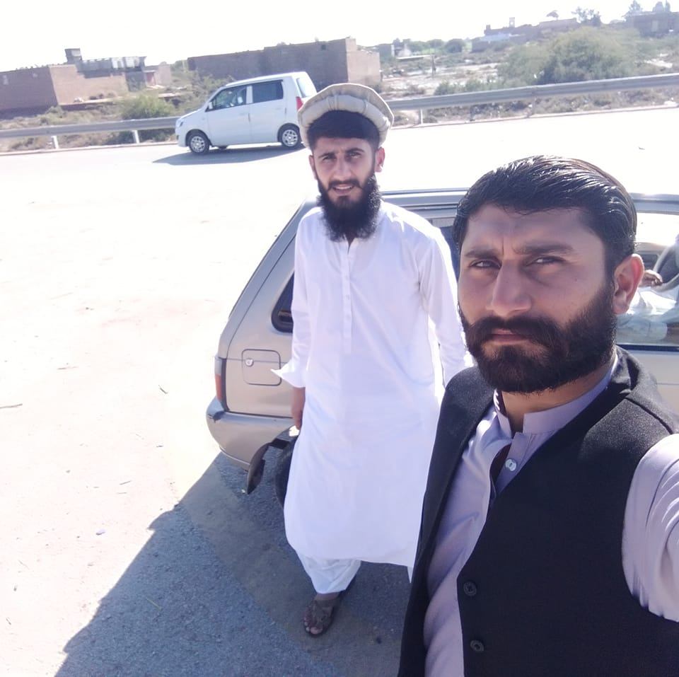 ٽنڊو جان محمد اوٺي ماکي ڇاڻڻ جو استاد نثار احمد عرف ايلين خاصخيلي ...
