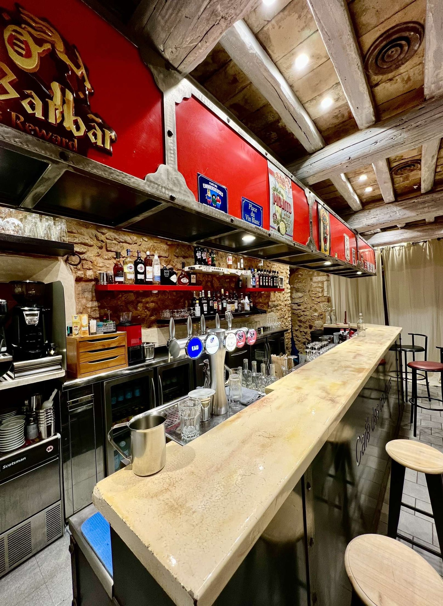 Le café des couleurs | Roussillon