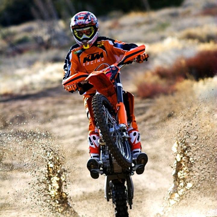 Epic Race Start: Riders Conquer Steep, Rocky Incline! | Fahry Fahry