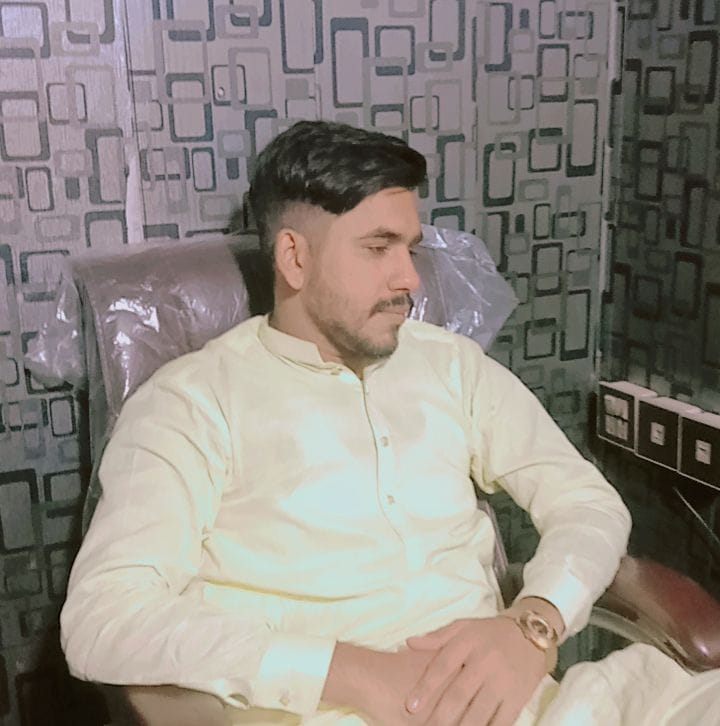 saman-qureshi-on-reels