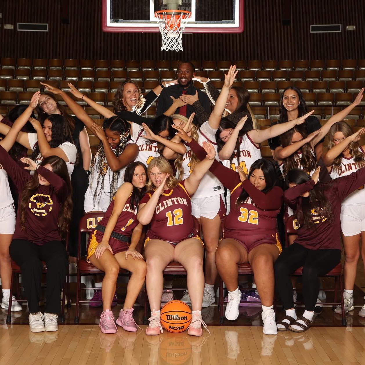 Clinton Lady Reds Basketball