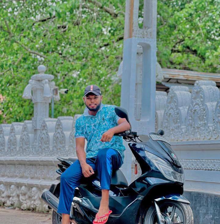 Shello Deodorant Range Bloom , Berry , Breeze 50ml - Rs.750/- https ...