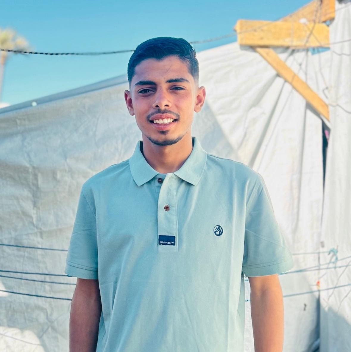 نديم محمد ے'