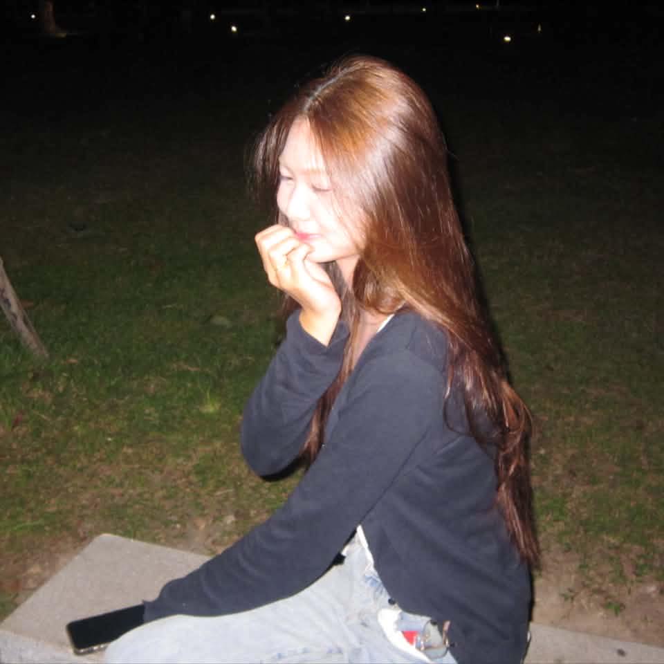 Anna Huk Der