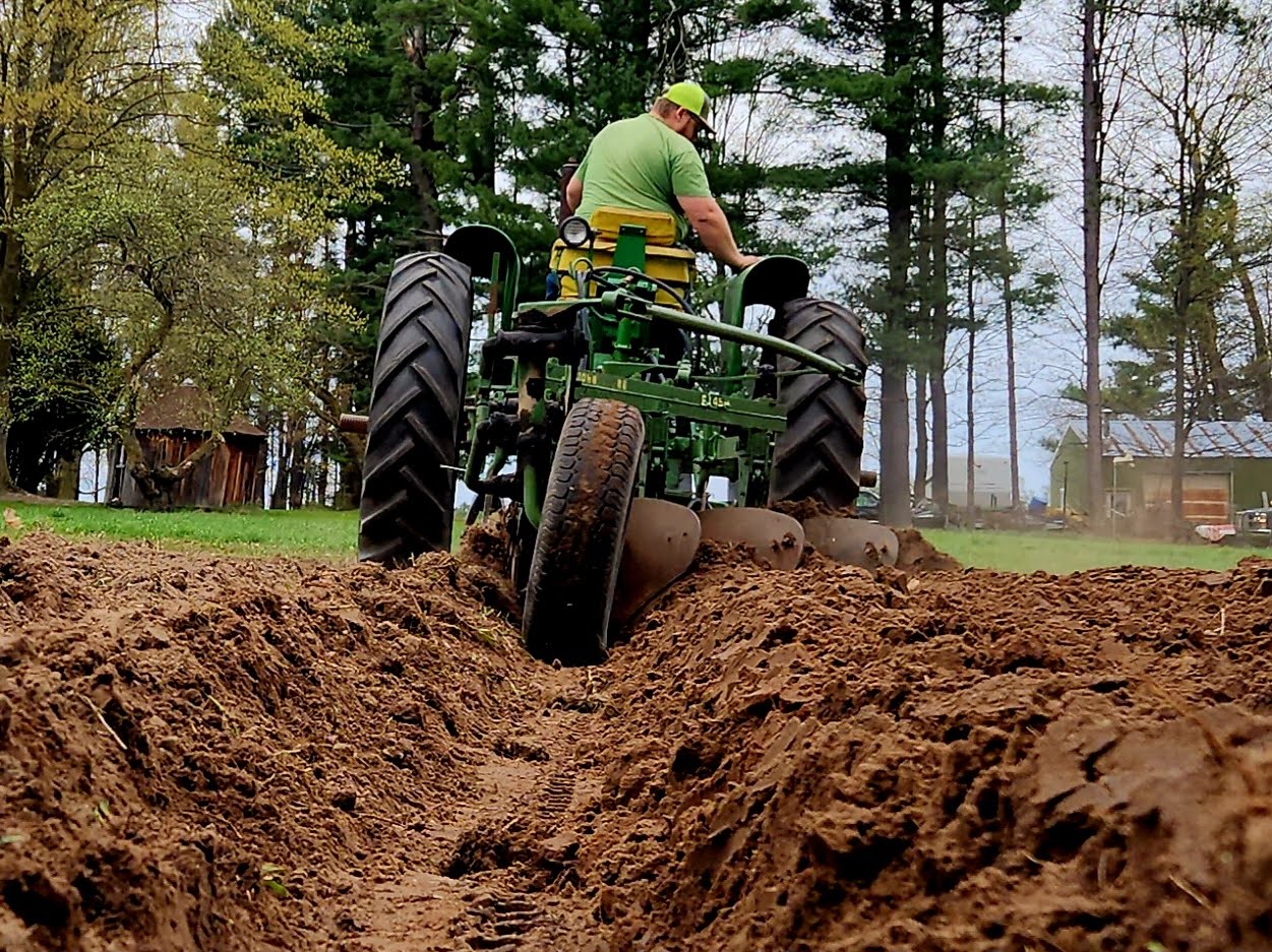 Cloverdale Farms SB | South Boardman MI