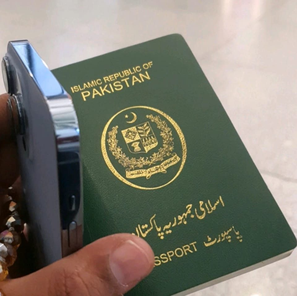 Pakistani Passport & I'd card Renewal Service | Hofuf