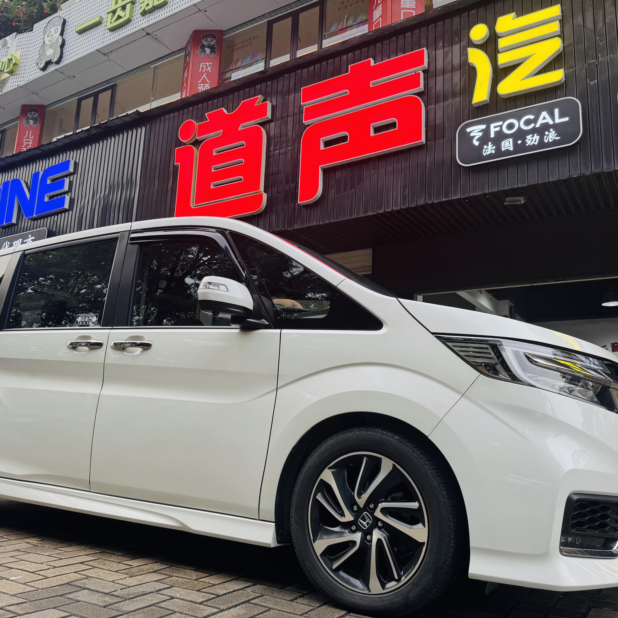 Flagship Car Audio System Build 🇯🇵 Alpine Small F Series Source Decoder ...