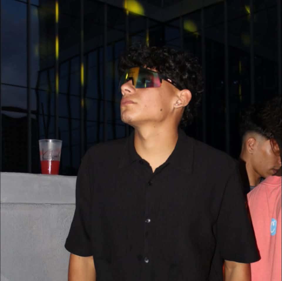 Adrw Bigott