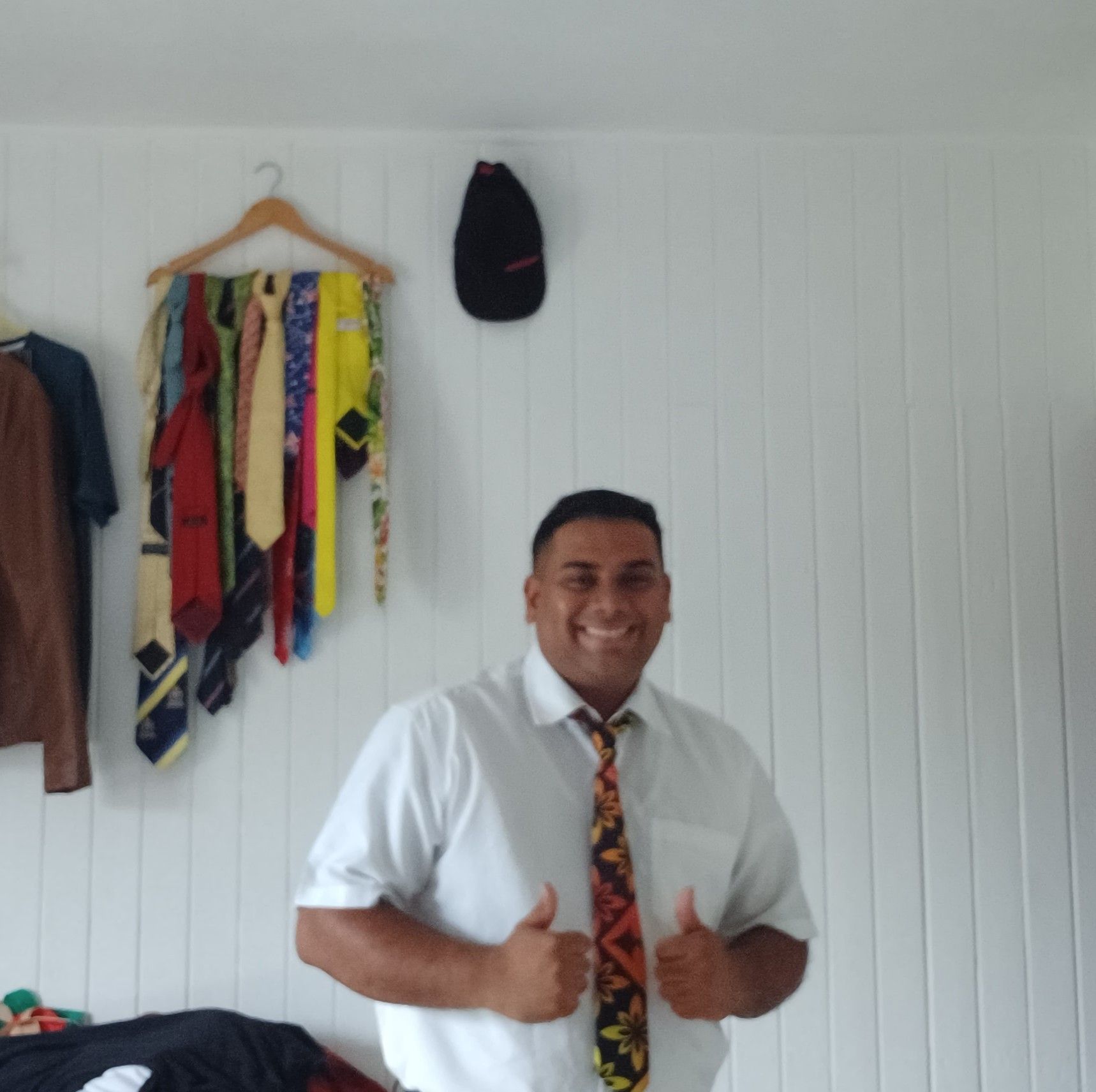 Hungry yaar!! Full video dropping tomorrow #food #family #Fiji | Eliot Rota