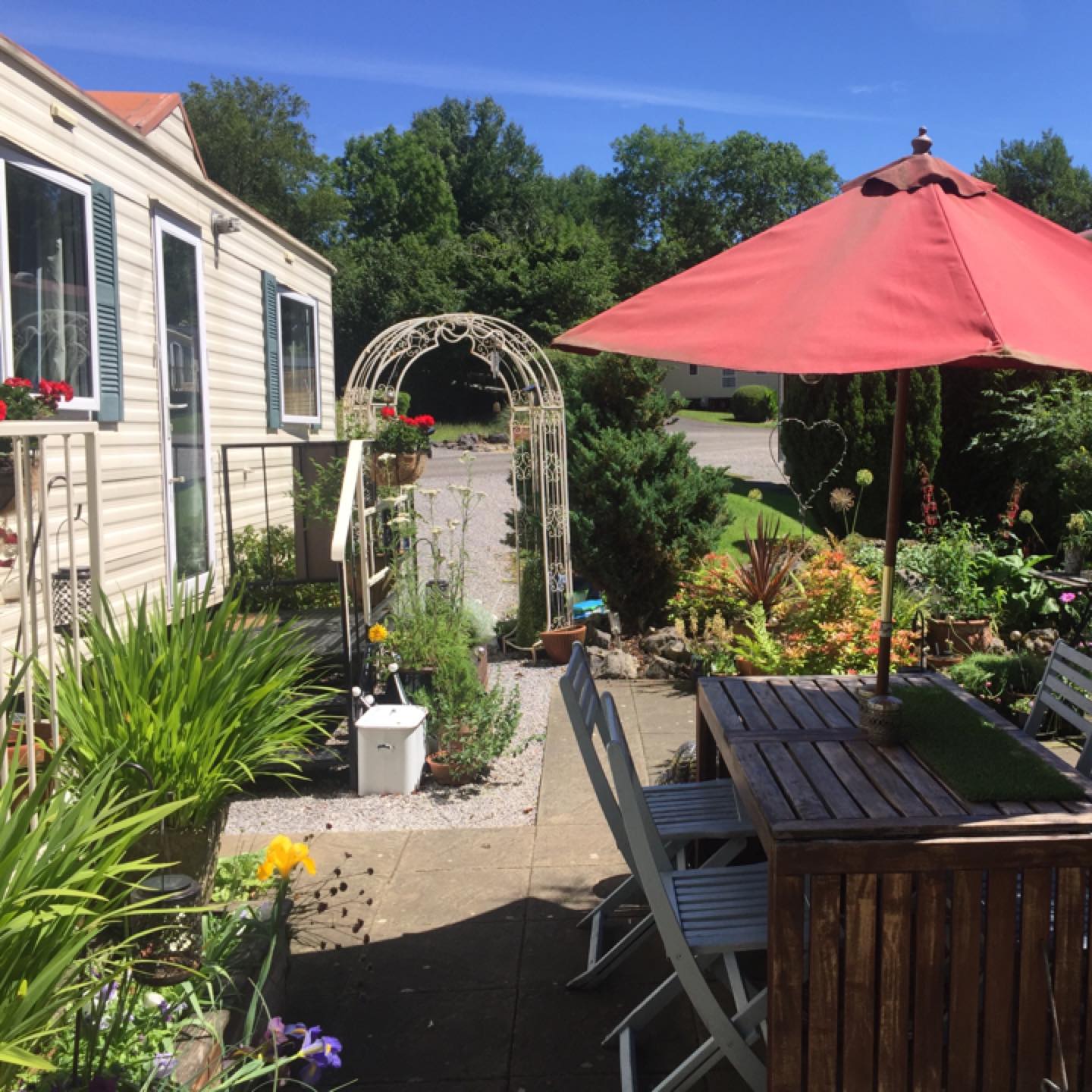 Sited static 8 person caravan for sale