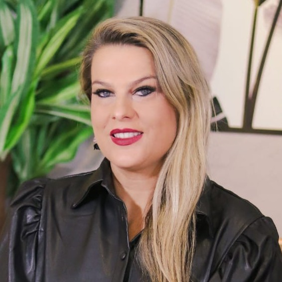 Dra Renata Rocha