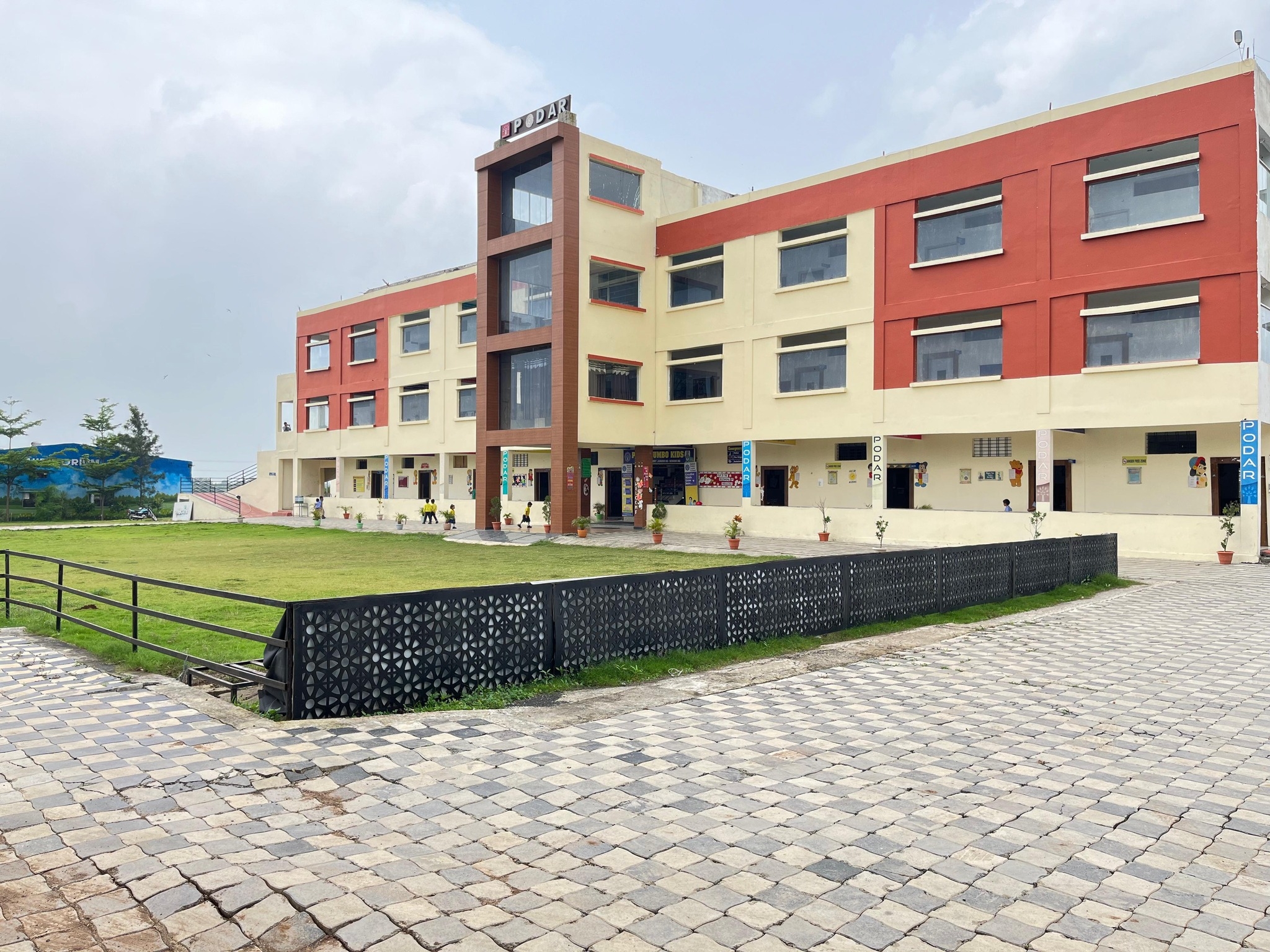 Multai Podar Learn School