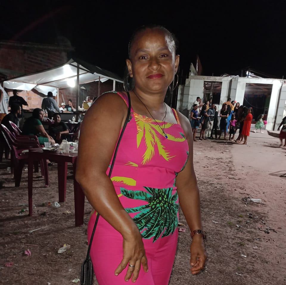 HISTÓRIA DA MÃE QUE TEVE DOIS BEBÊS GÊMEOS UM ERA DE OURO E O OUTRO DE ...