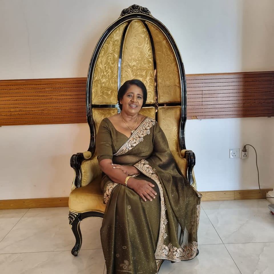 හැමදේම වැරදීගෙන යනවා වගේ දැනෙද්දී නතර වෙලා උන්වහන්සේට කියන්න “ මාගේ ...