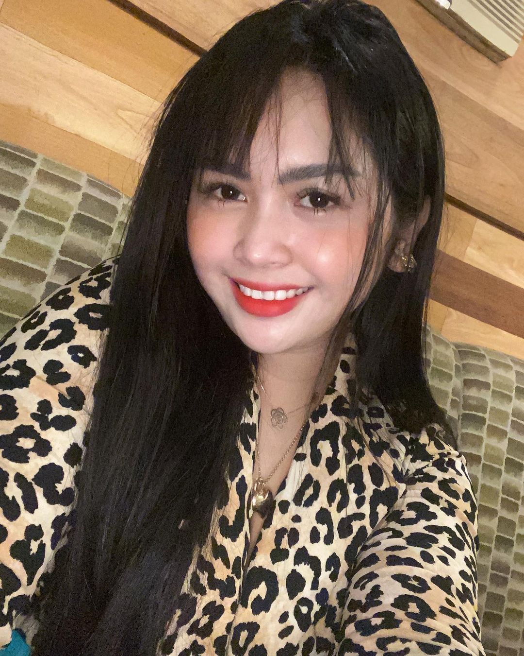 Chloe Reyes | Quezon City