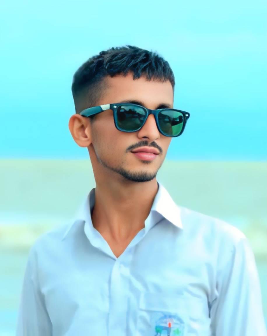 Nayeem R Jr.