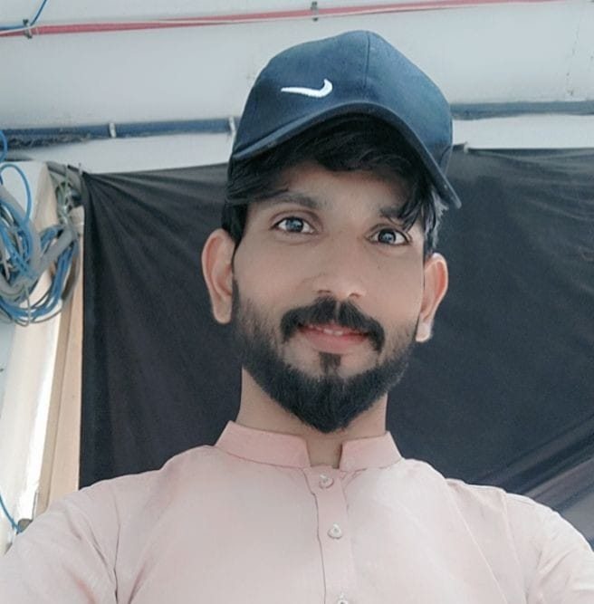 M Tariq R