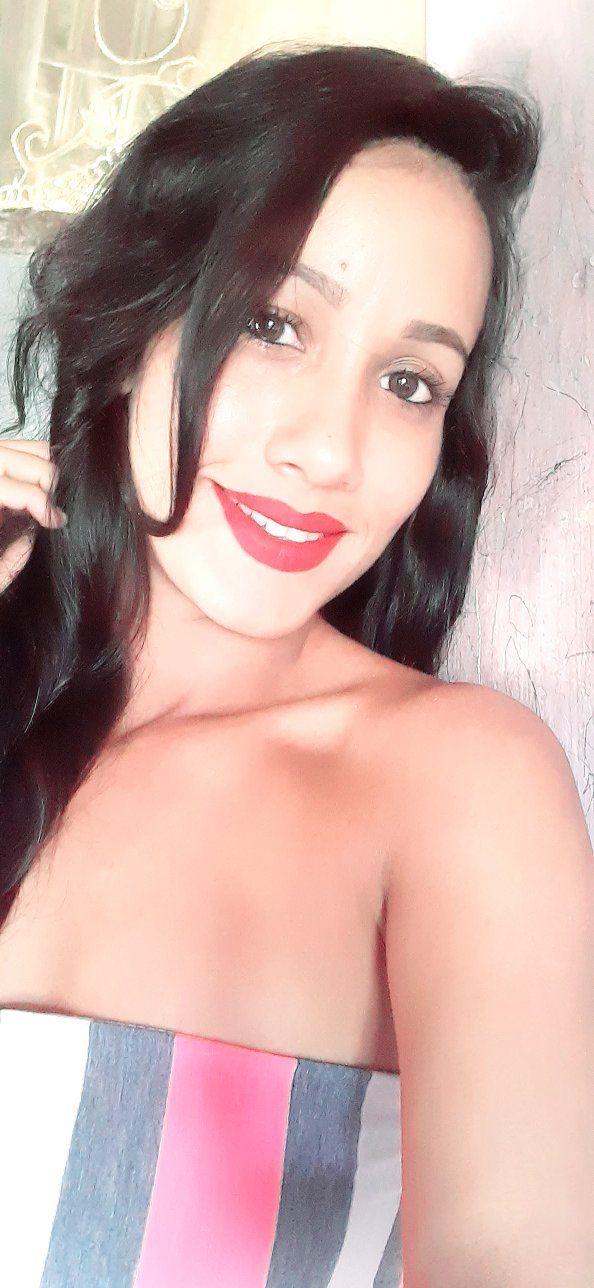 La magia Huntrix cobra vida💜 Sumérgete en un mundo de color, música y ...