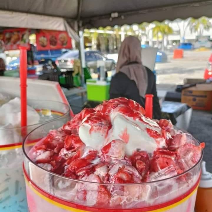 Air Strawberry float No 1