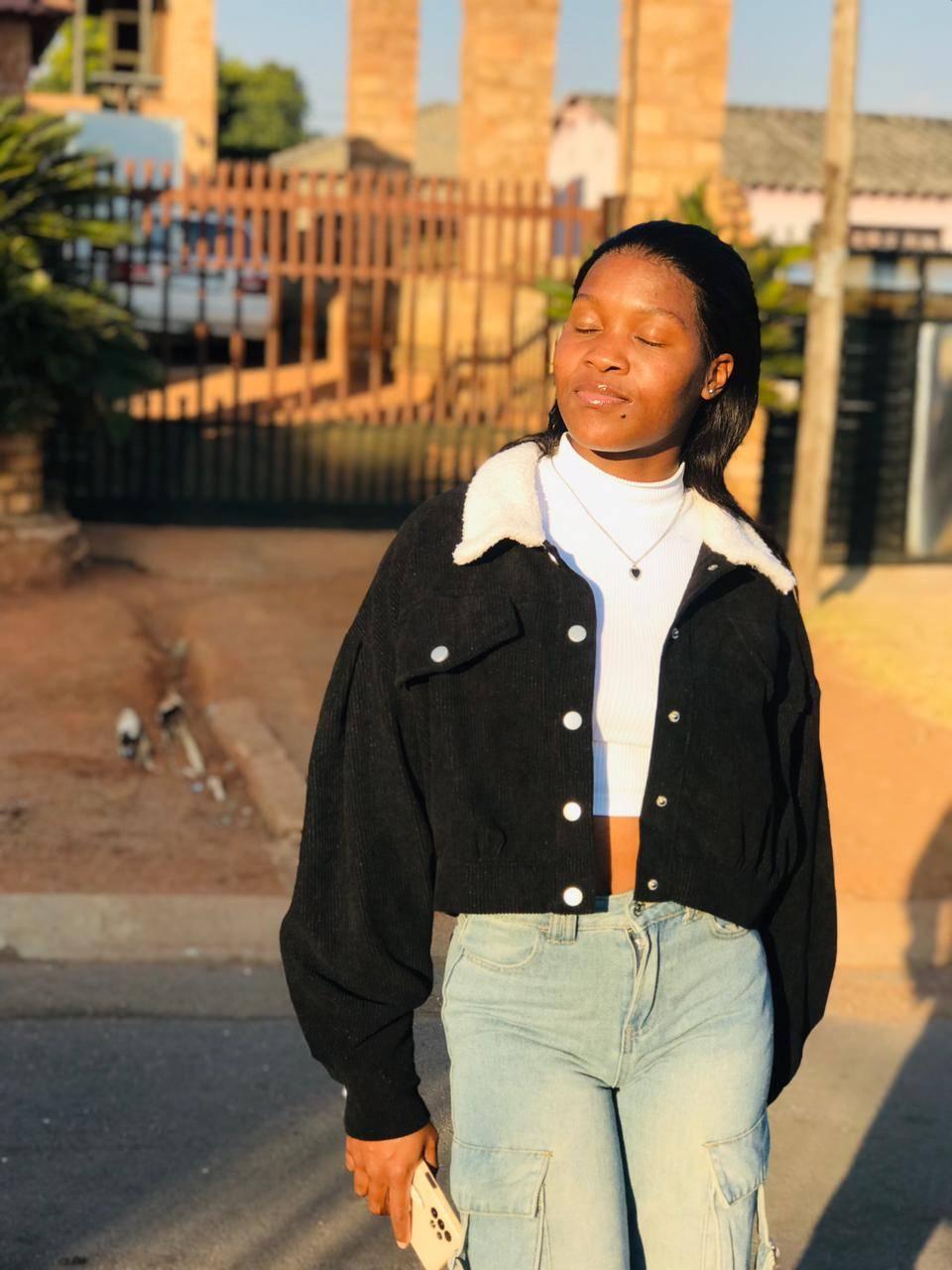 😳 Meikie points the finger at... - SABC1- Mzansi Fo Sho | Facebook