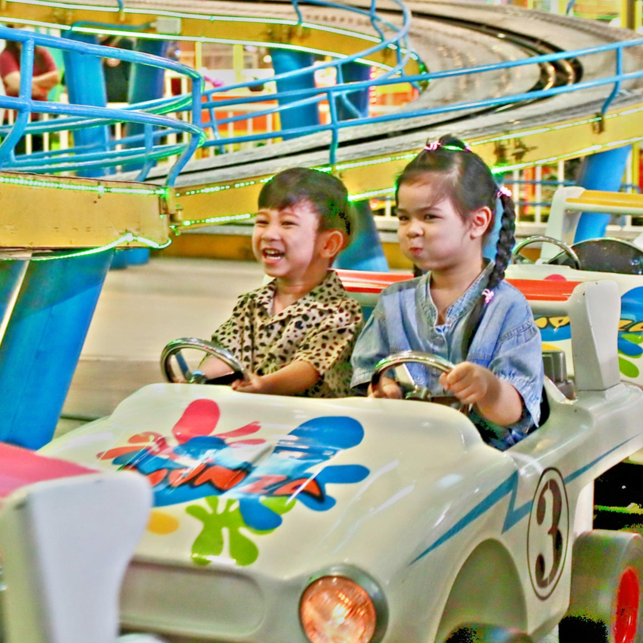 2เน Family | Si Racha