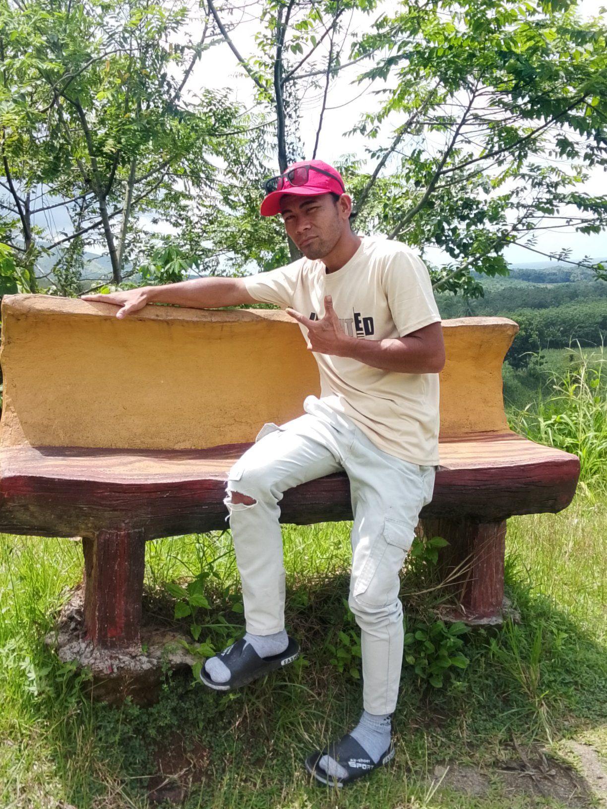 Danly Comang