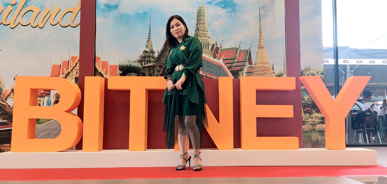 Bitney Thu Thanh