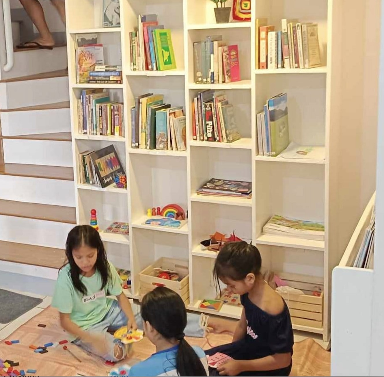 Friends Peace Libraries PH