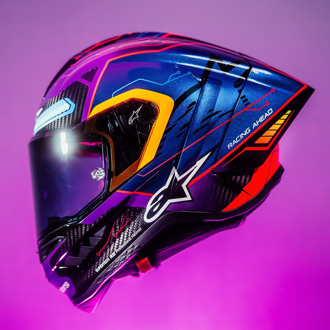 Over 10 years of innovation and testing. The Alpinestars Jorge