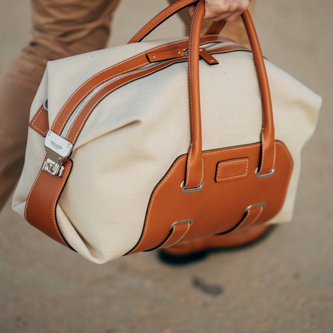 ▷ Aston Martin Luggage ◁ 当ショールームでは、アストンマーティン