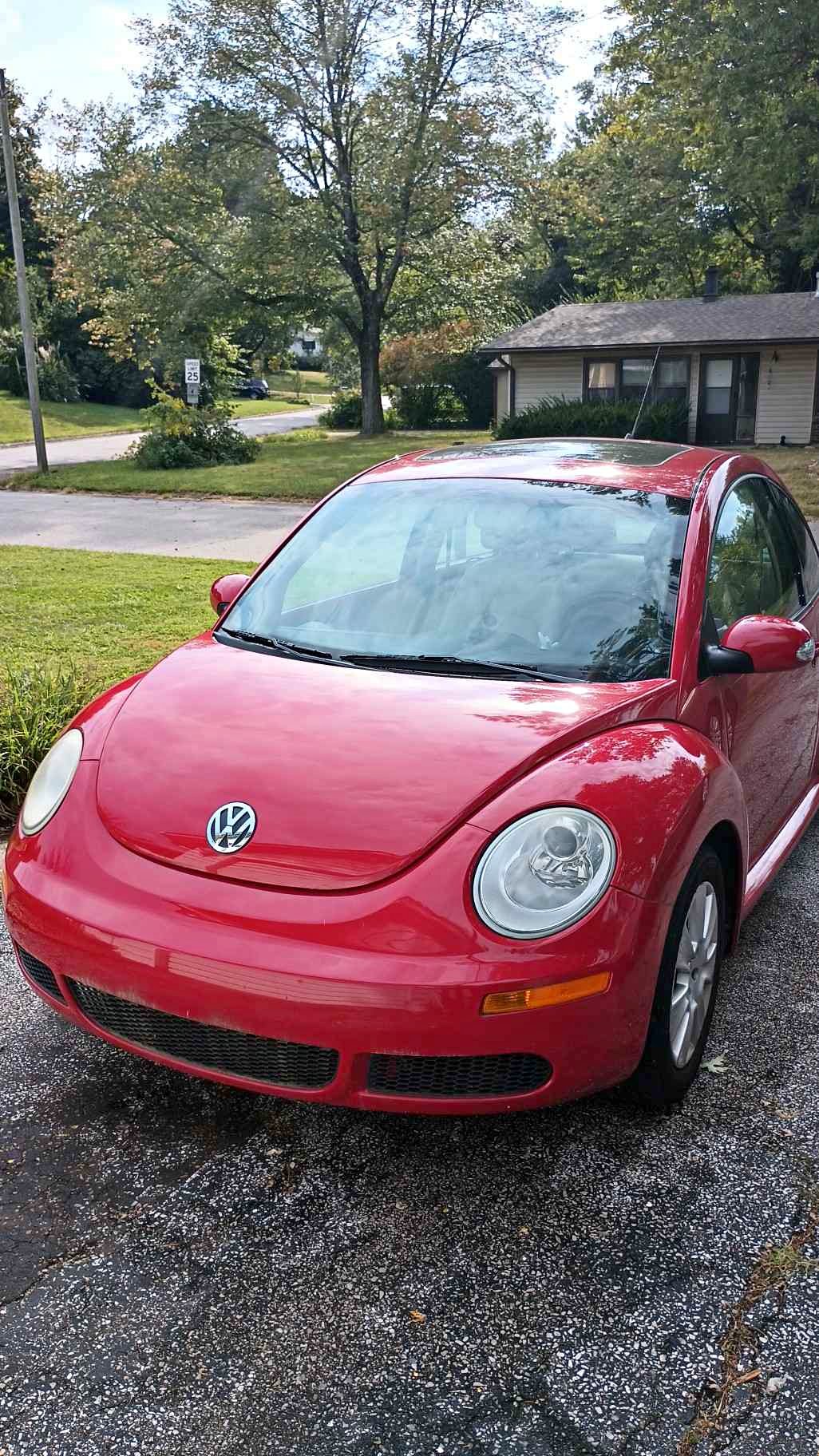 2018 Volkswagen Beetle · 2.0T Coast Convertible 2D