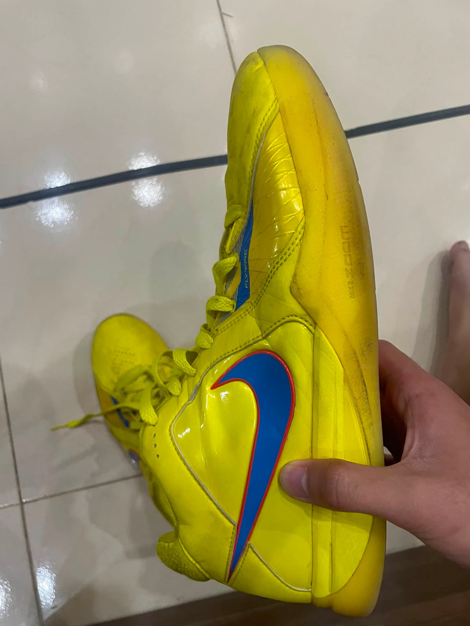 cần bay gấp 2 đôi này all auth
