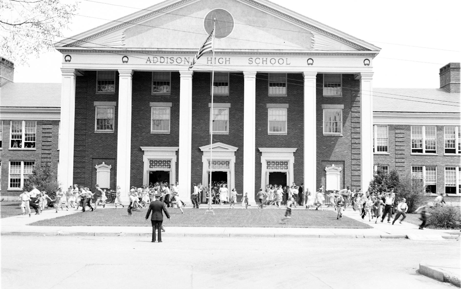 Steuben - Panic in the streets! These perfectly-choreographed students ...