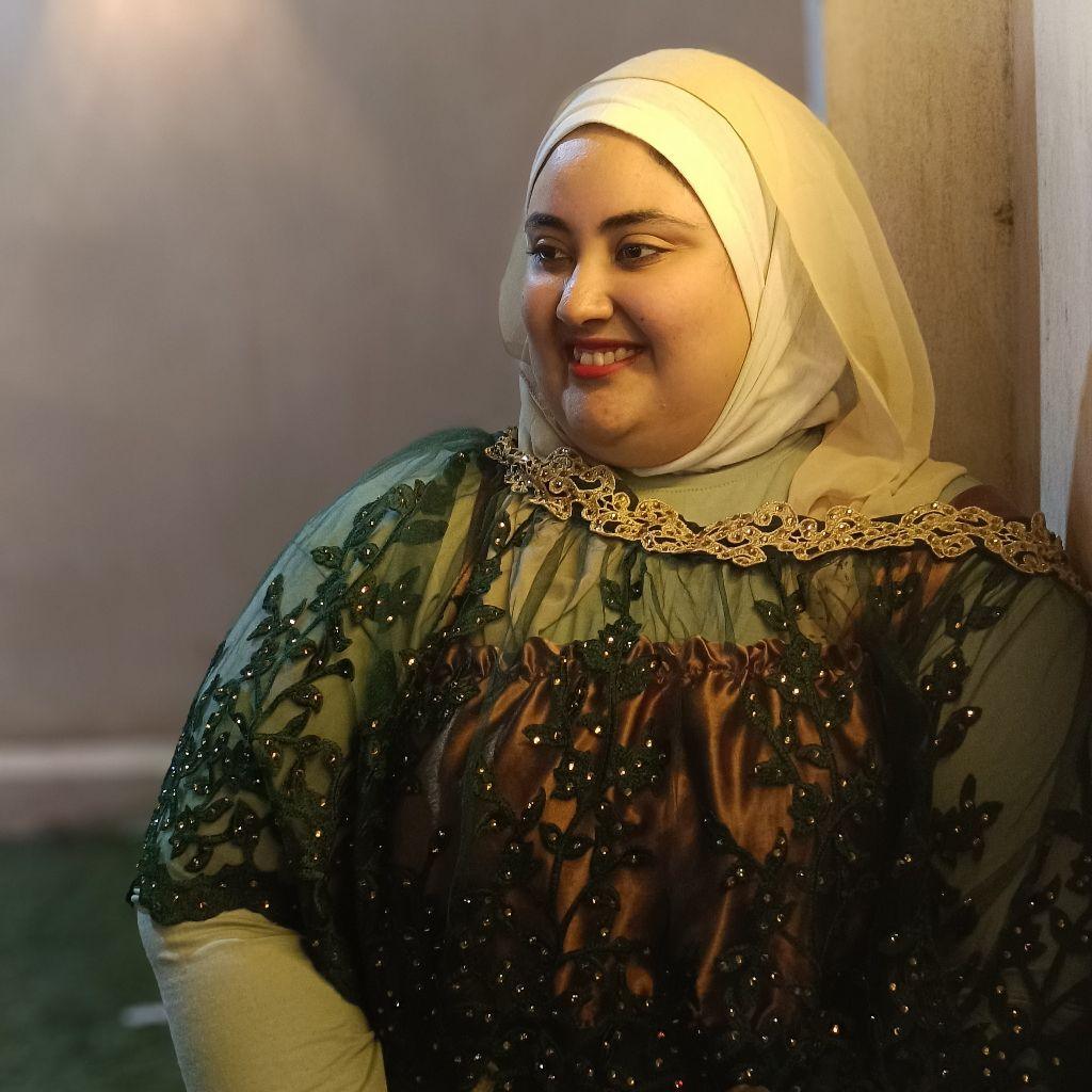 عالم تجارب خوخة