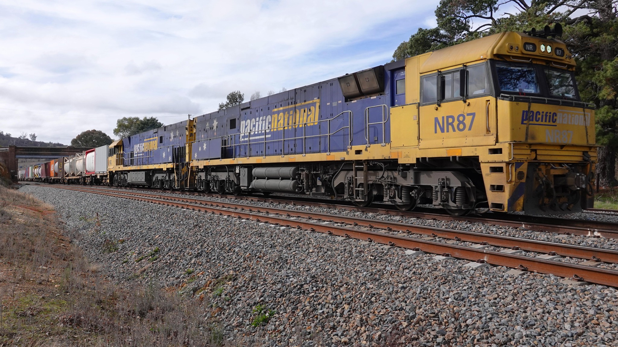 NSW Railways - Past and Present | Southbound Pacific National double ...