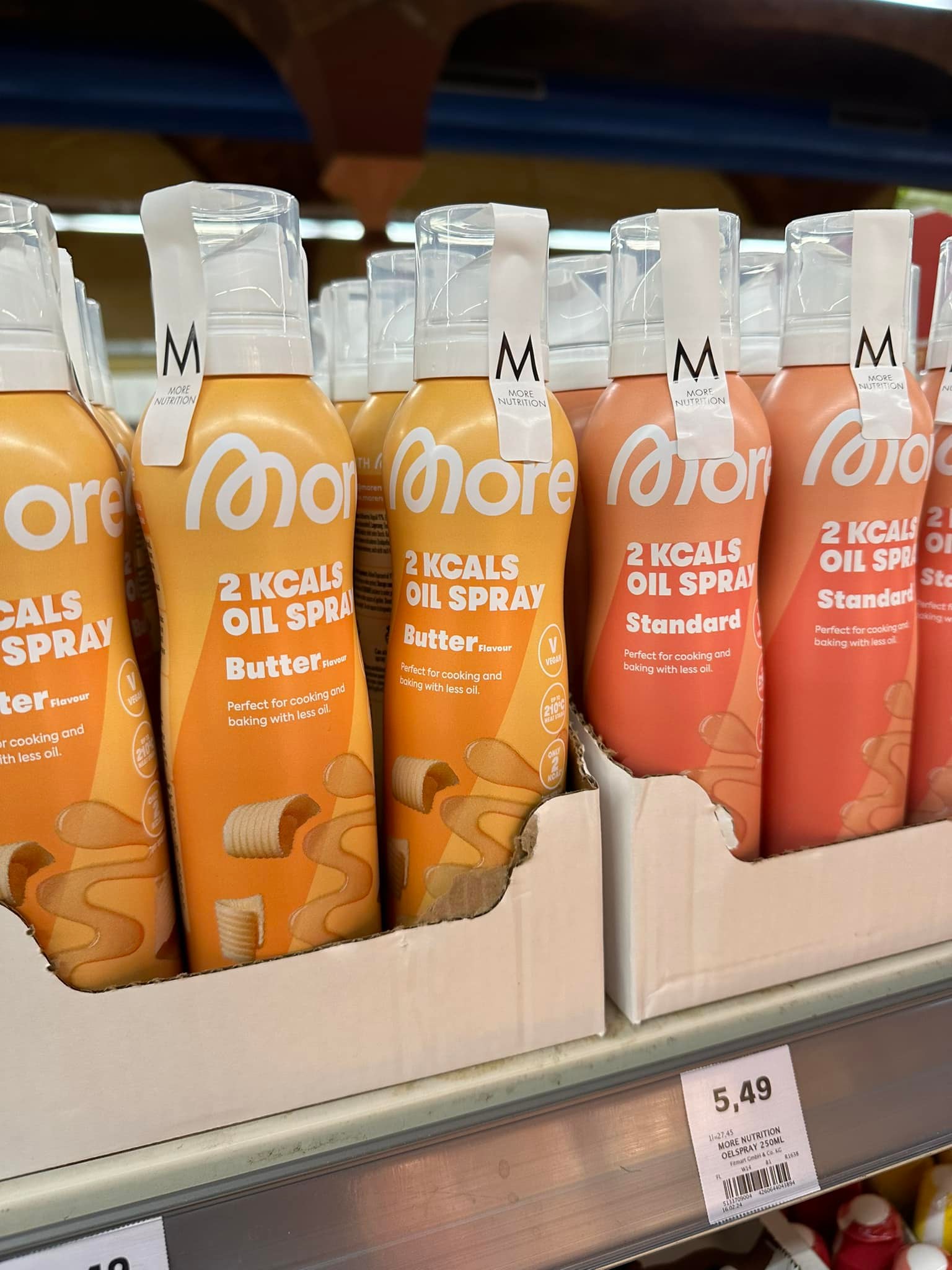 Wir haben neue Produkte von @esncom und @morenutrition.de 💪🏼 Kommt vorbei und schaut euch die große Auswahl an 😍 vom Chunky Flavour bis zum 2 Kcal Ölspray ist alles dabei
