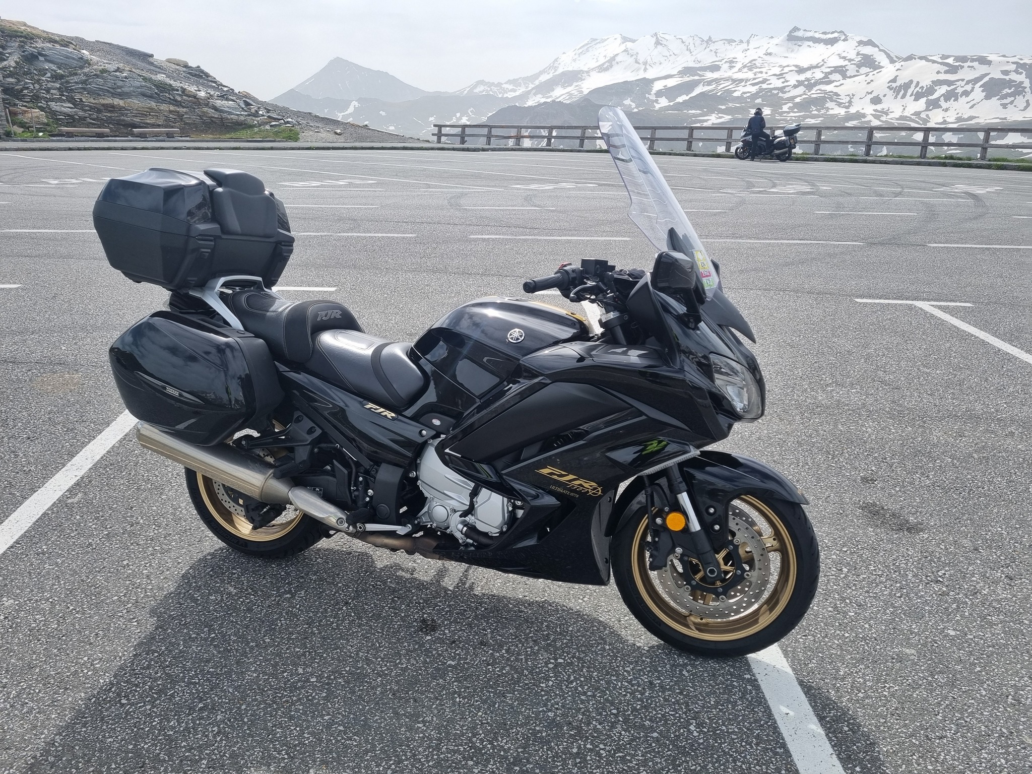 My 2001 Fjr, old but the best bike i have
