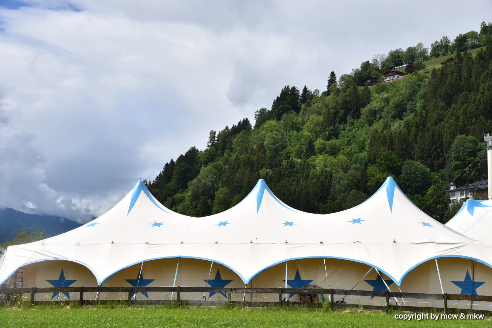 zelt tipi baumwolle TOMOUNT Indianerzelt 2,8m Hoch Firstzelt für 6-8 Personen Pyramidenzelt mit Ofenloch für Zeltofen 4 Jahrzeit Campingzelt für Ersatzteile für Fiamma Markise 2020-omacid6581 Titanium Stove:No Thank You