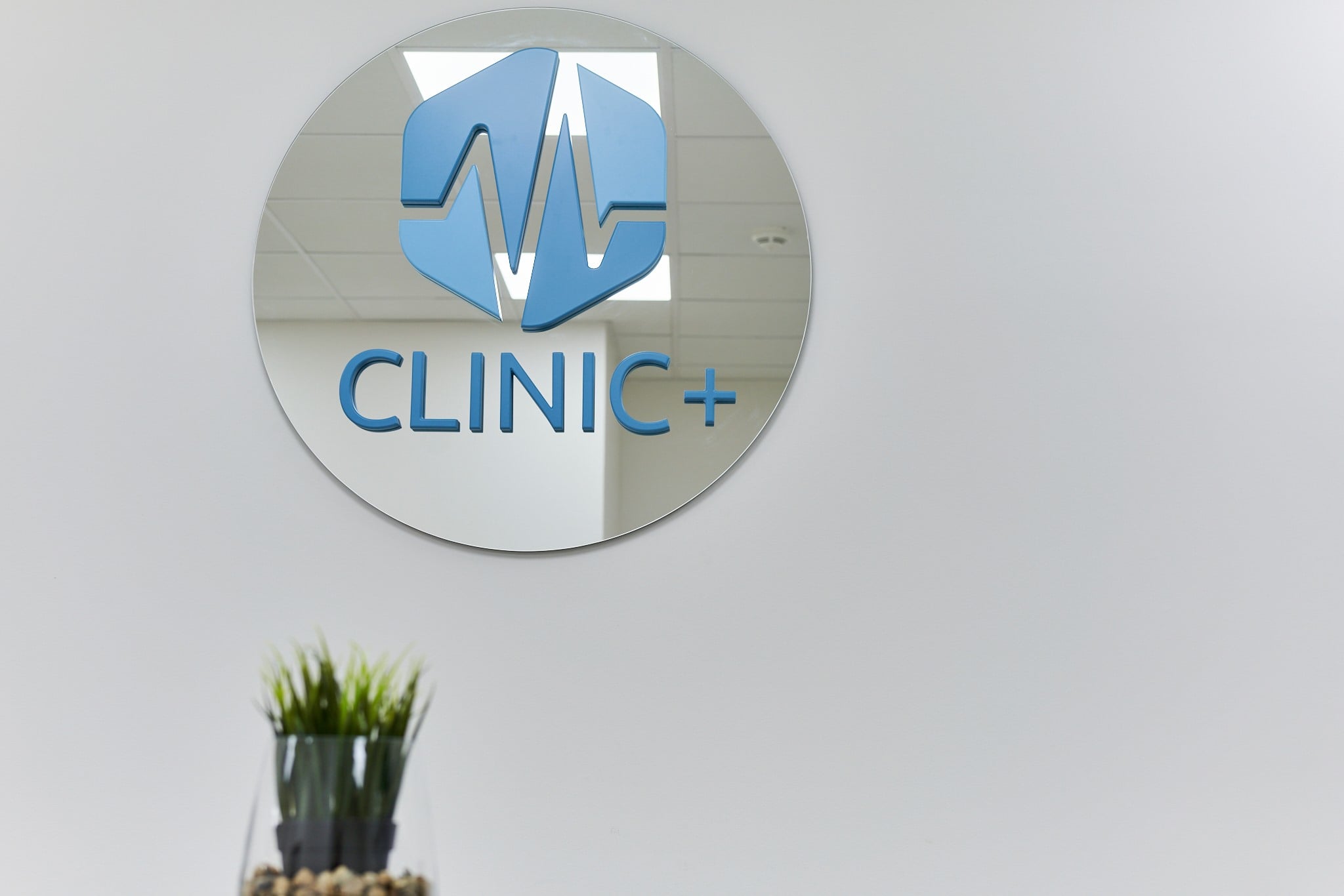CLINIC+ - Clinic+ Medical Group s.r.o. sdružuje několik zubních ...