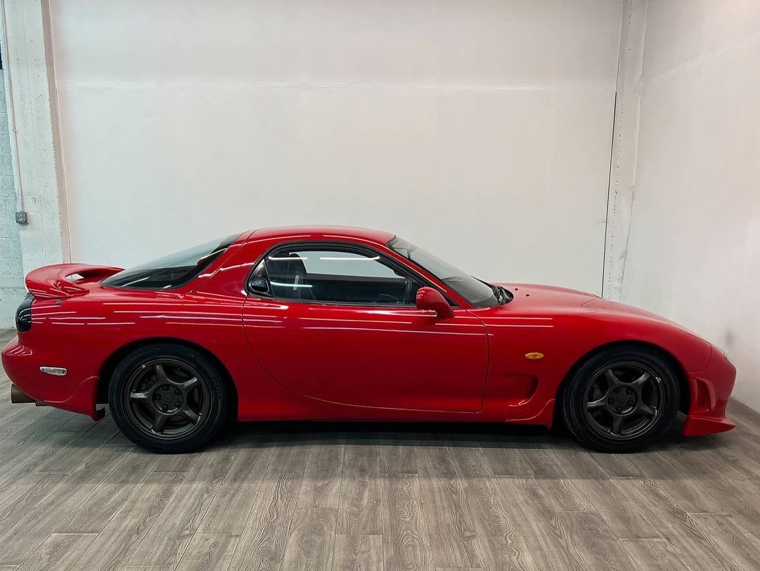 Mazda RX-7 Type RB | 2000 | Vintage Red A clean and well-kept