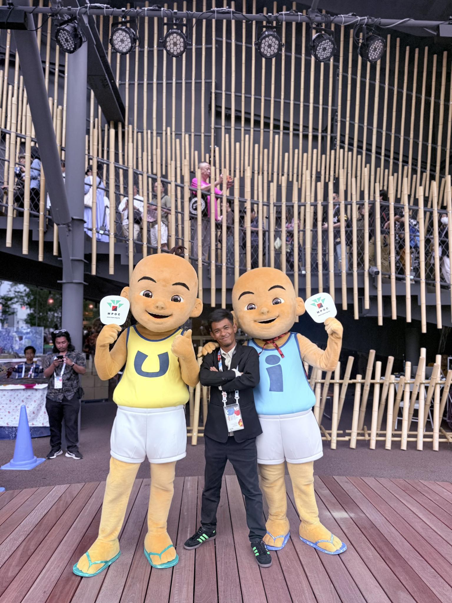 【万博】マレーシアパビリオン イーピンフィギュア 🎉 Upin & Ipin & Les' Copaque Production Sdn Bhd が日本にやってき