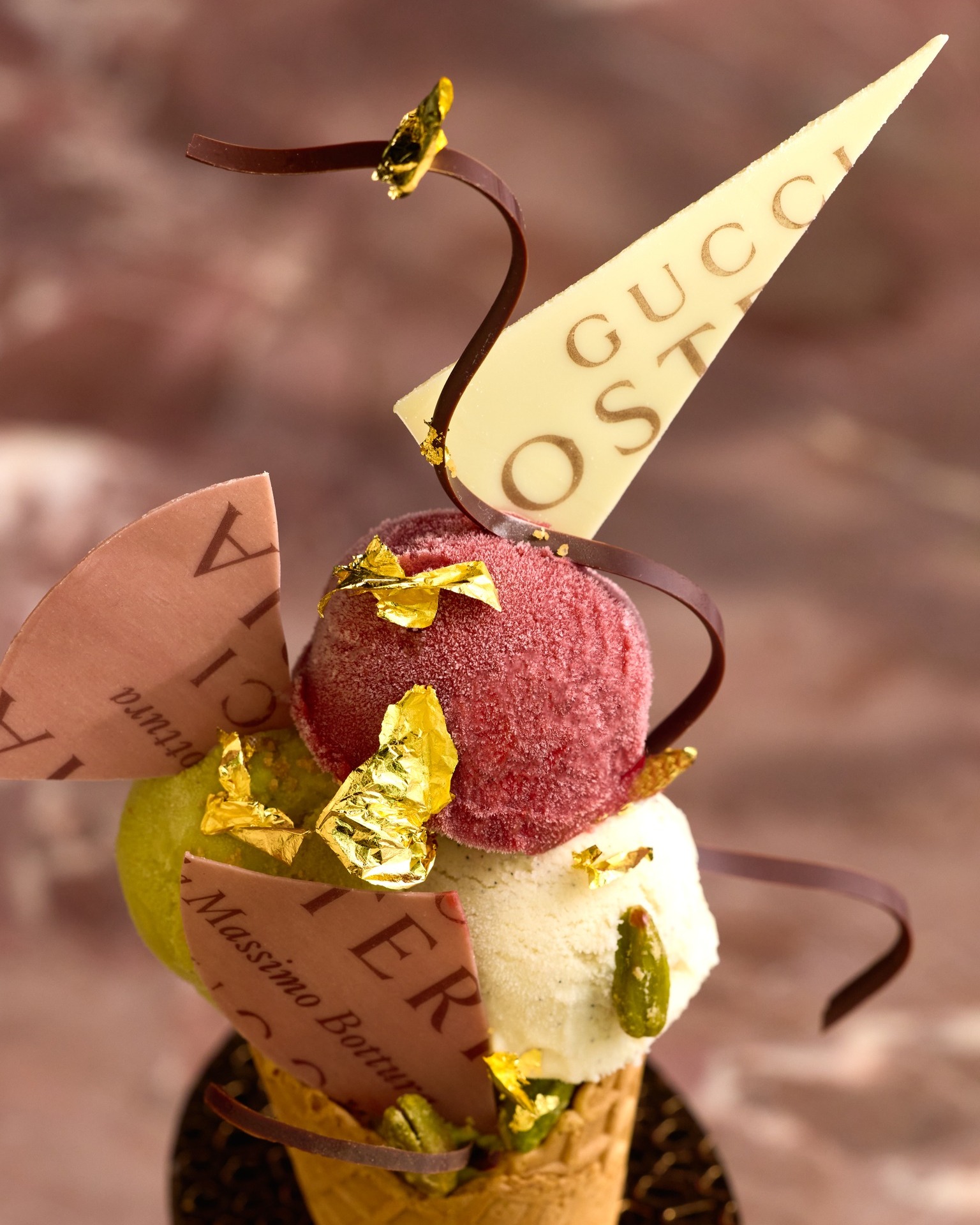 Gucci Osteria da... - Gucci Osteria da Massimo Bottura