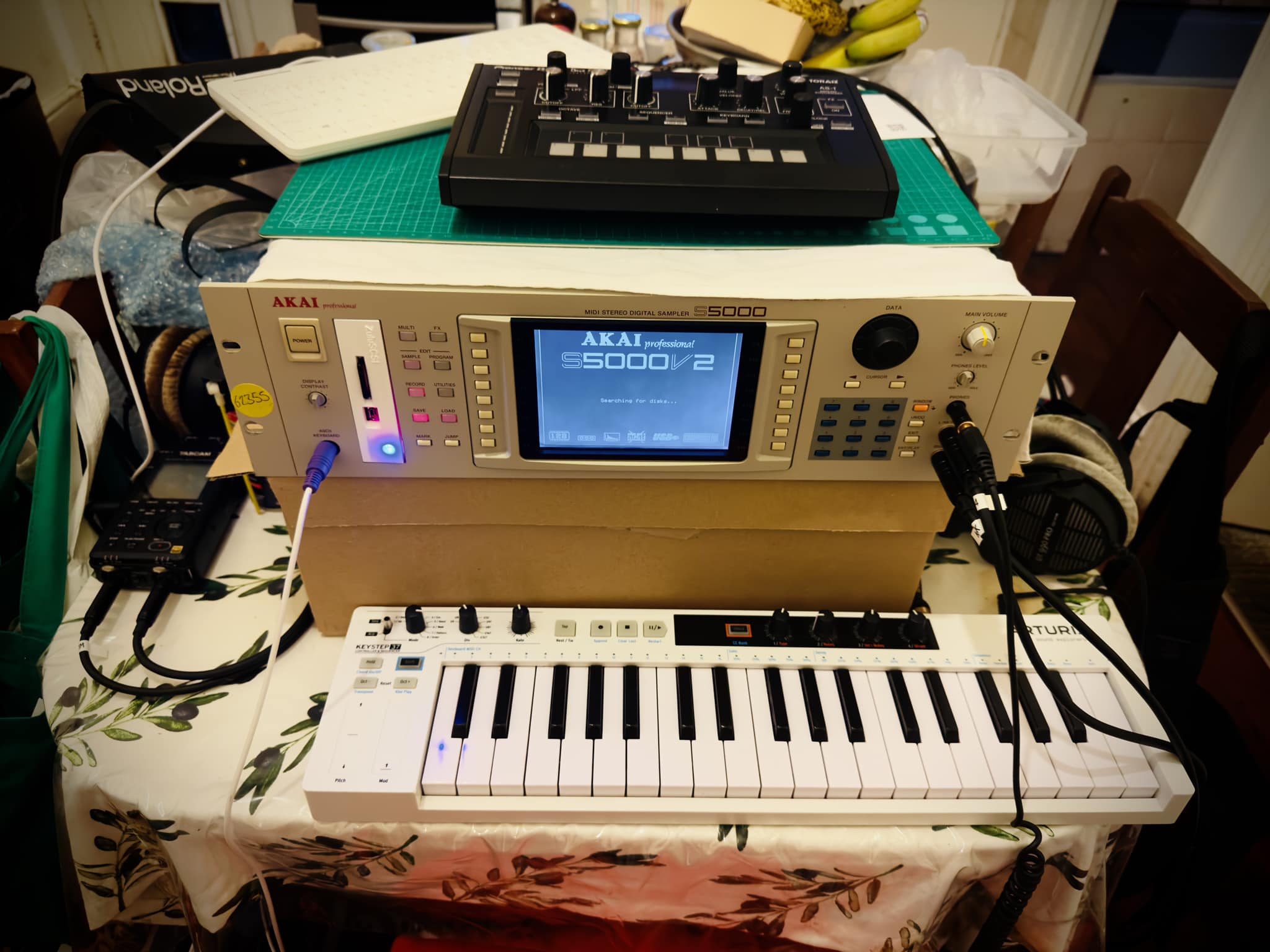 Akai S5000 sampler with extra cards and ZulusCSI