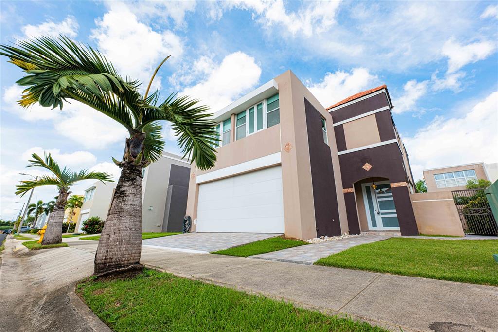 Findit - Casa en venta ubicada en Vega Alta, Puerto Rico....