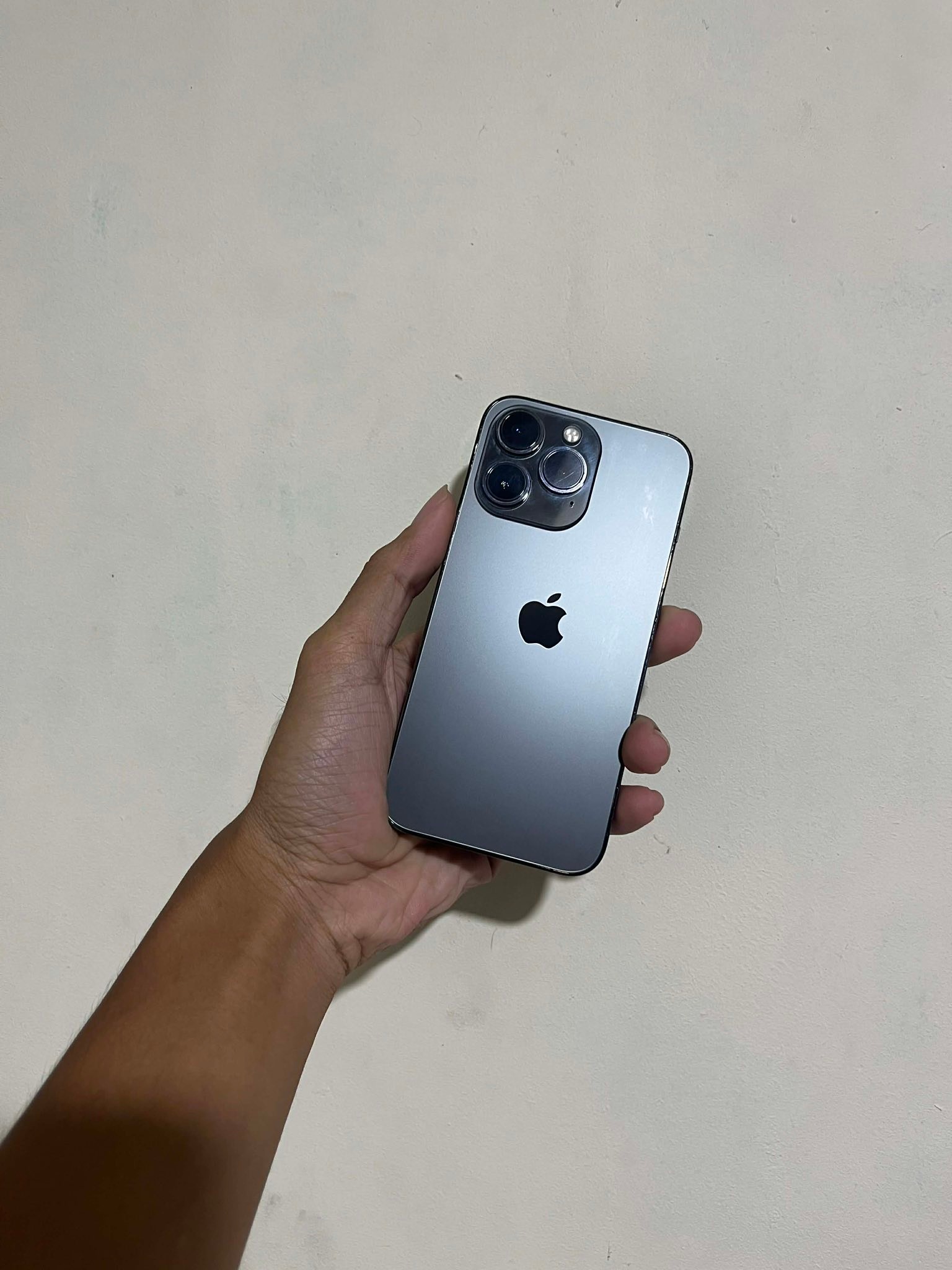 Selling my personally owned IPHONE 13 PRO 128gb