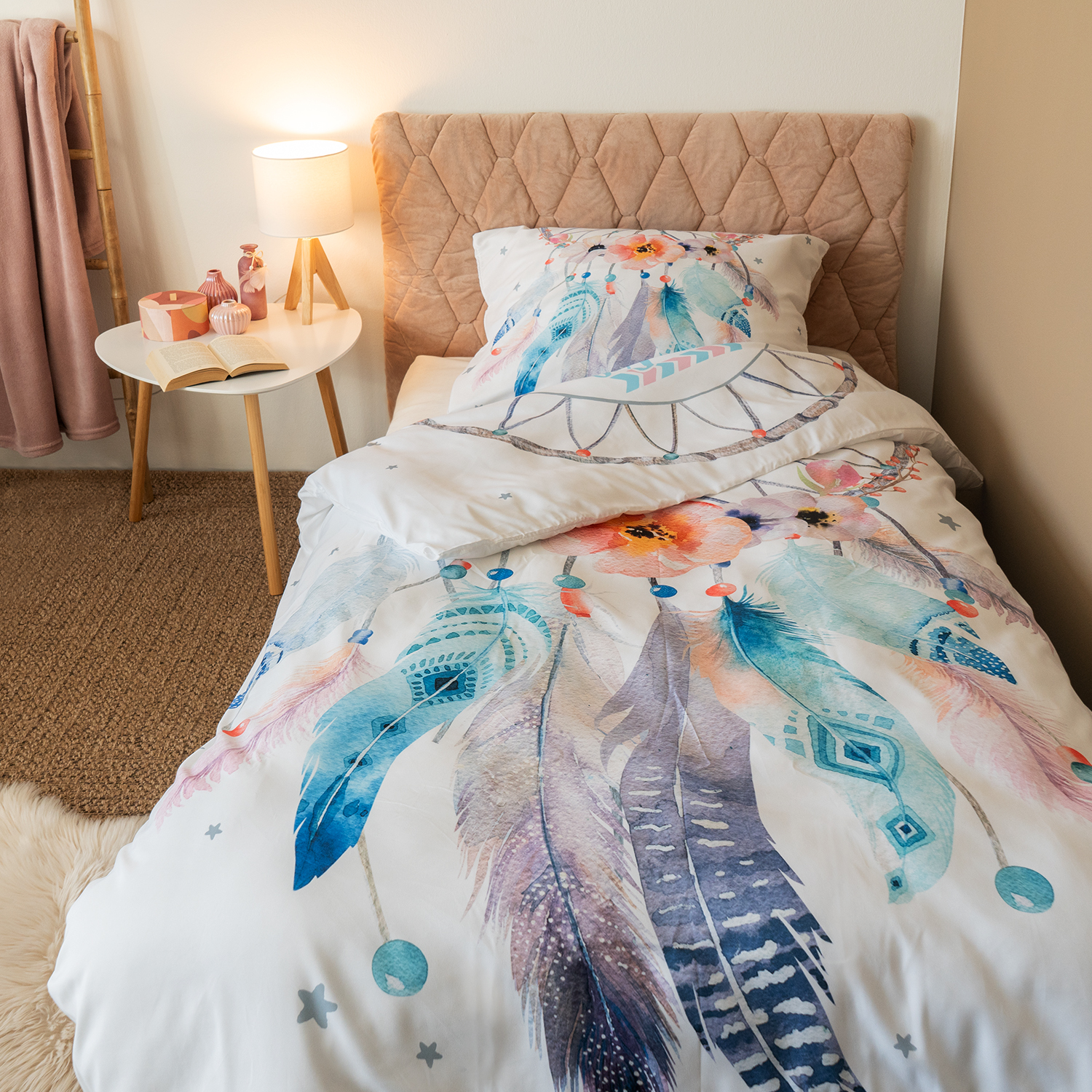 ✨ Schlaf gut und träume bunt! 🛏️ Unsere flauschige Bettwäsche mit fröhlichen Motiven bringt Farbe und gute Laune in jedes Schlafzimmer! Perfekt zum Einkuscheln oder als Geschenk, das Herzen höherschlagen lässt. 💕🎁🌈