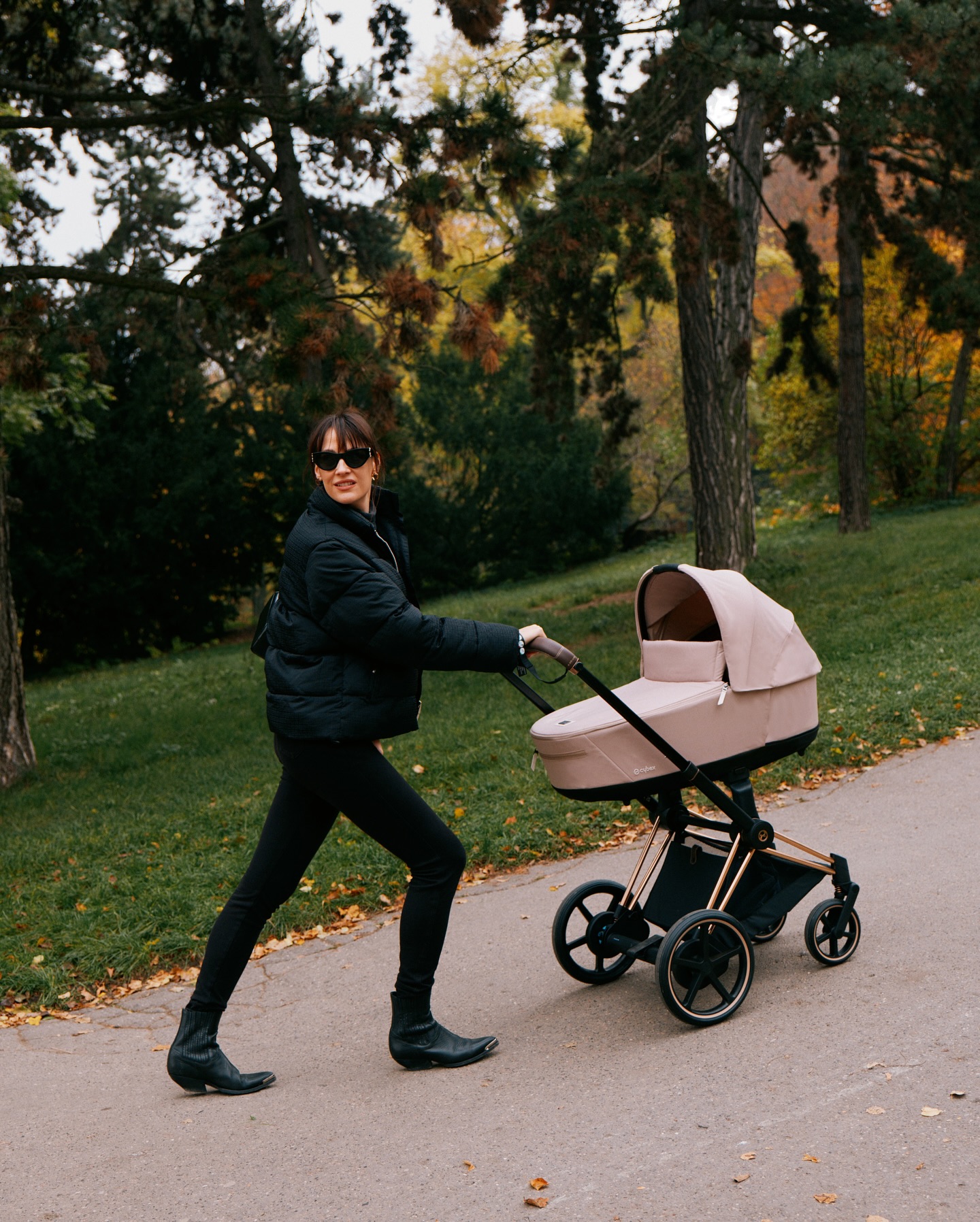 stokke tripp trapp cushion icon grey Classic - | Wlidaty Morocco What’s in our bag YGroup_46905 Diseño:Negro Your little one will