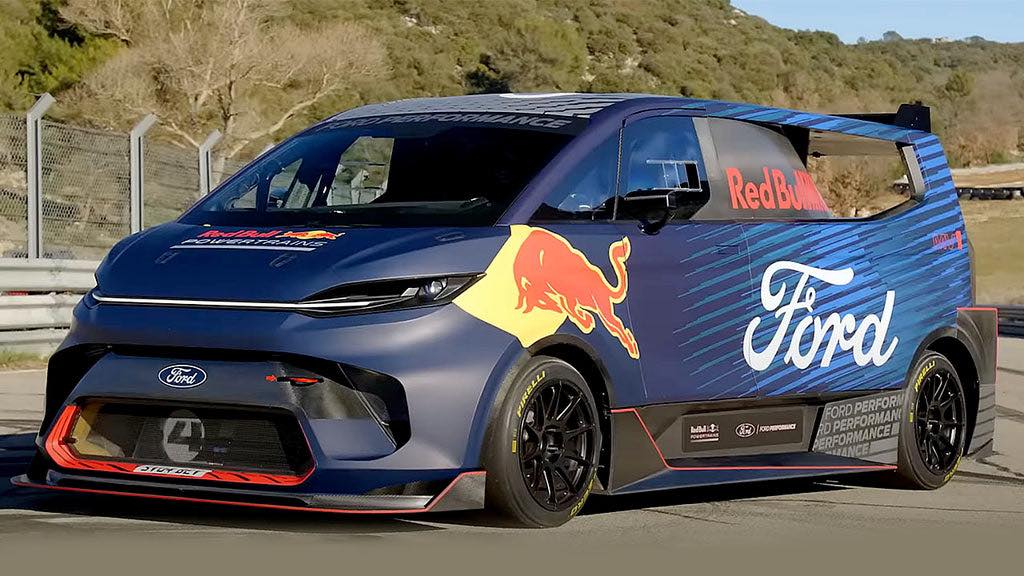 A few more images of the 1/43 Ford Supervan 4 “Red Bull” , Circuit