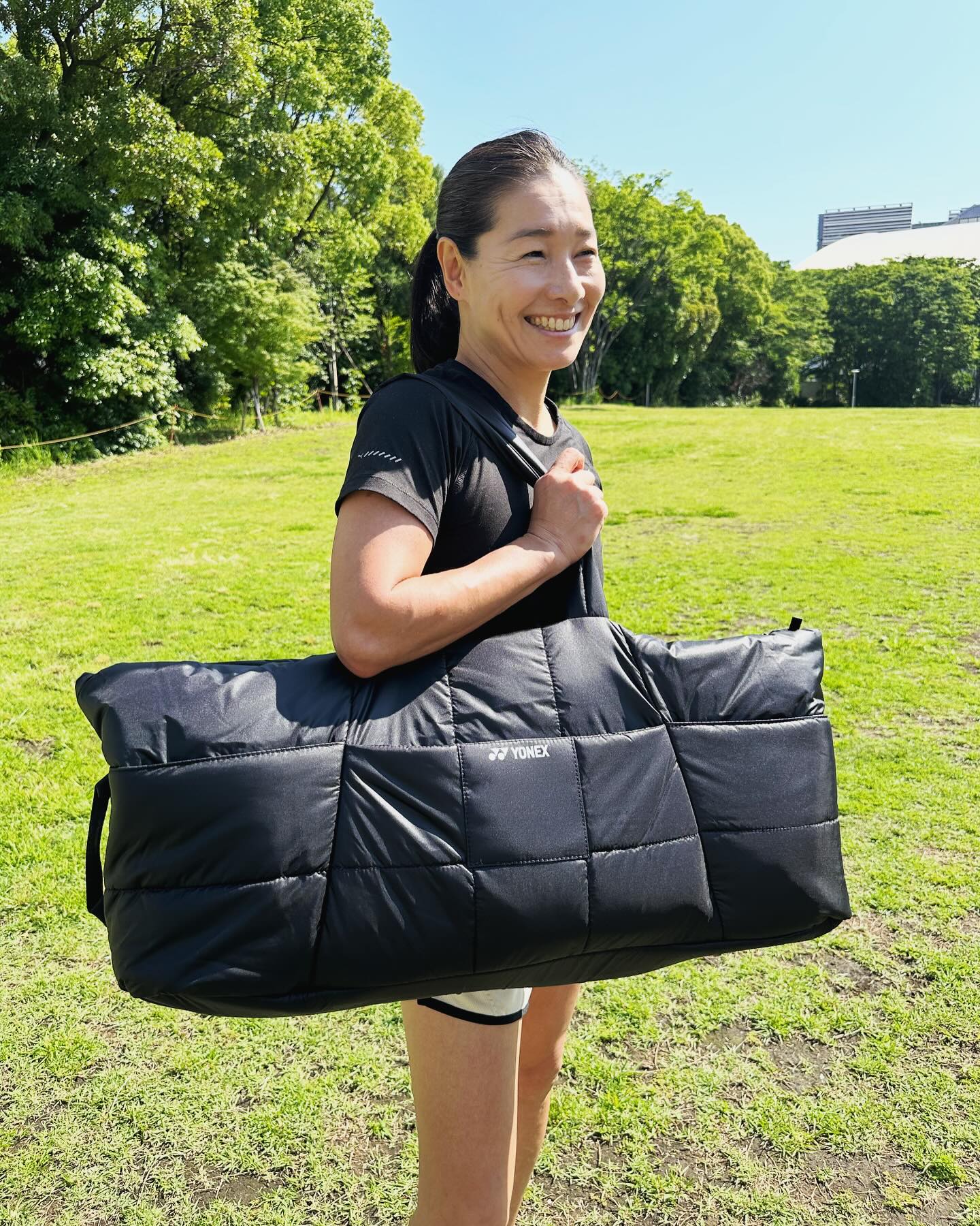 可愛い ヨネックスバッグ ラケットが横向きにスポッと入るバック 現役