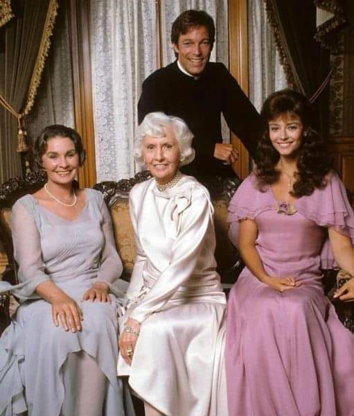 Jean Simmons, Barbara Stanwyck, Rachel Ward, Richard Chamberlain